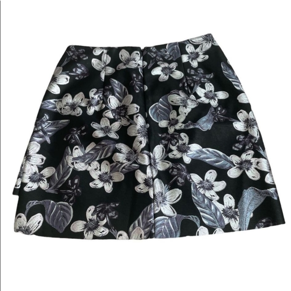 Zara Basic size medium skirt - Picture 3 of 15